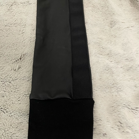 David Lerner faux leather leggings - Picture 4 of 13